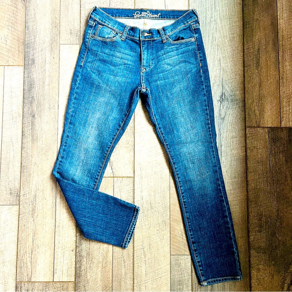 Women’s Old Navy Sweetheart Denim Jeans - Size 6 Petite Short EUC